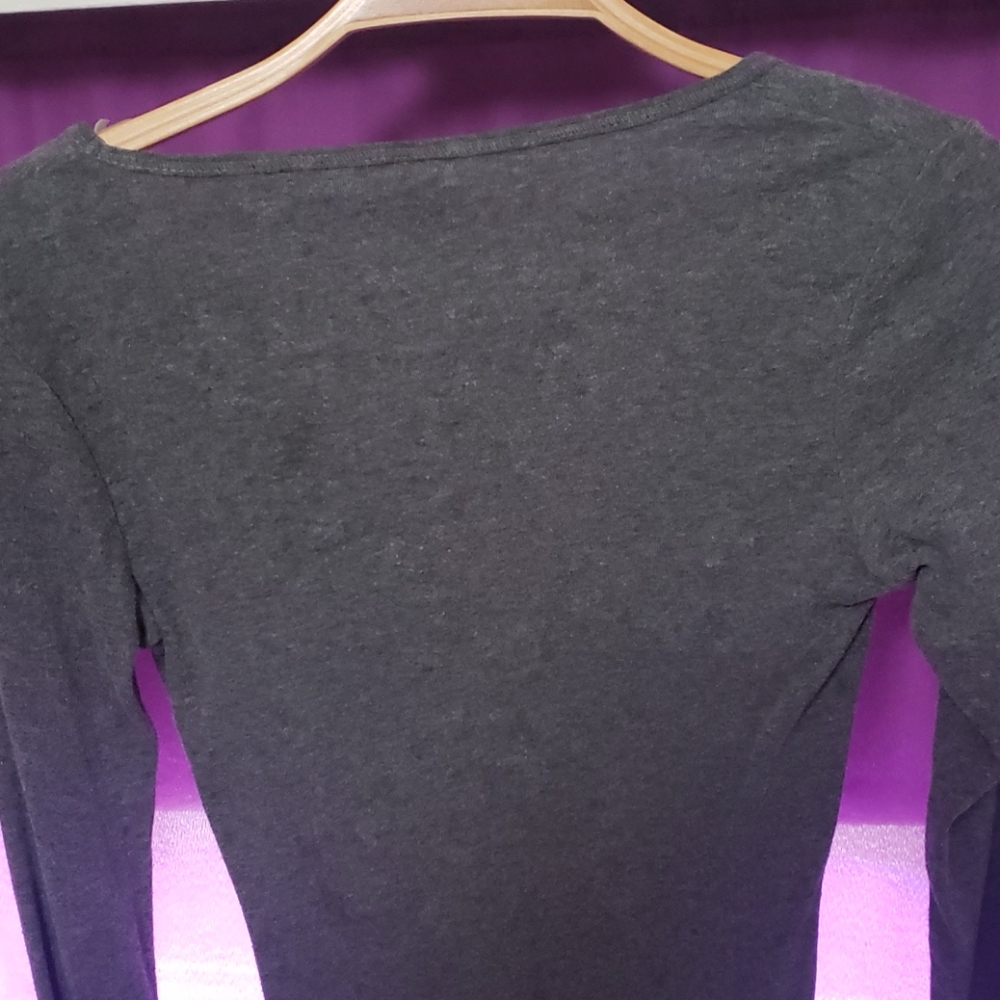 Gray long sleeve T - Picture 5 of 5